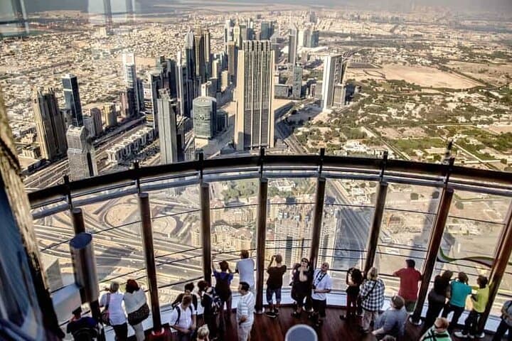 At the Top: Burj Khalifa 124th & 125th Floor — Observation Deck Guide photo 6