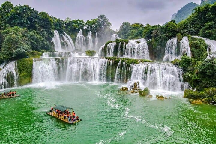 Cao Bang 2-Day Loop: Ban Gioc Waterfall, Nguom Ngao Cave & Mountain Passes