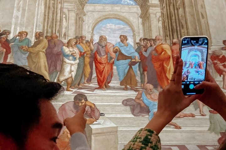 Skip-the-Line Vatican Museums & Sistine Chapel — Priority Access with Escorted Entrance photo 2