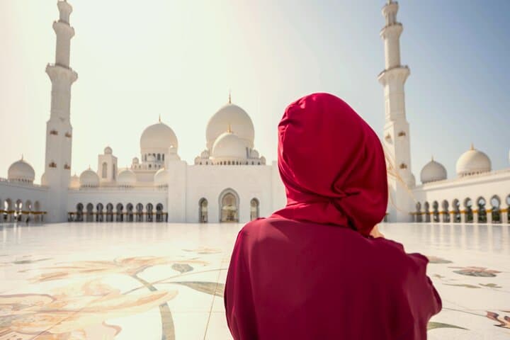 Abu Dhabi Premium Day Trip From Dubai — Grand Mosque, Corniche & Yas Island Highlights