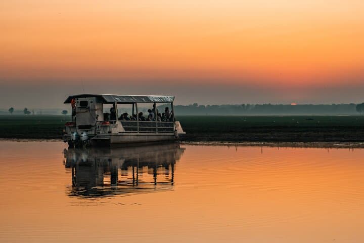 Kakadu Yellow Water Sunset Cruise & Evening Tour from Darwin