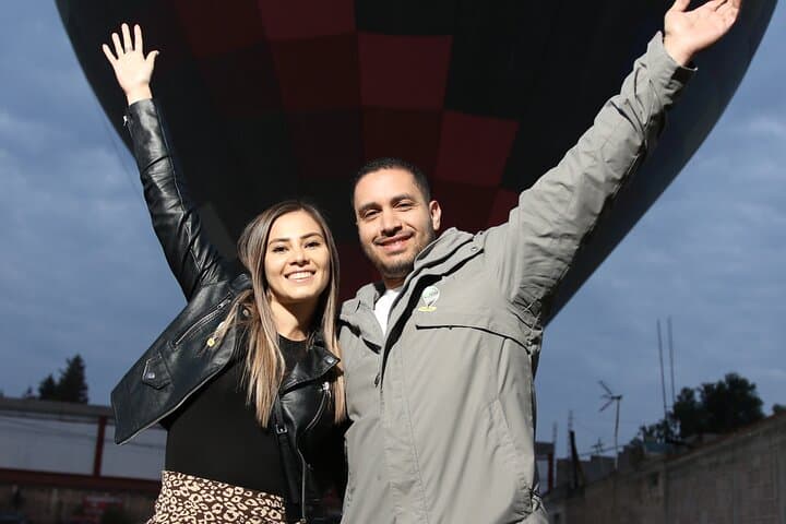 Sunrise Hot Air Balloon Over Teotihuacan with Cave Breakfast & Obsidian Workshop photo 2