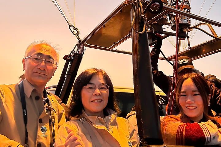 Sunrise Hot Air Balloon Over Teotihuacan with Cave Breakfast & Obsidian Workshop photo 6