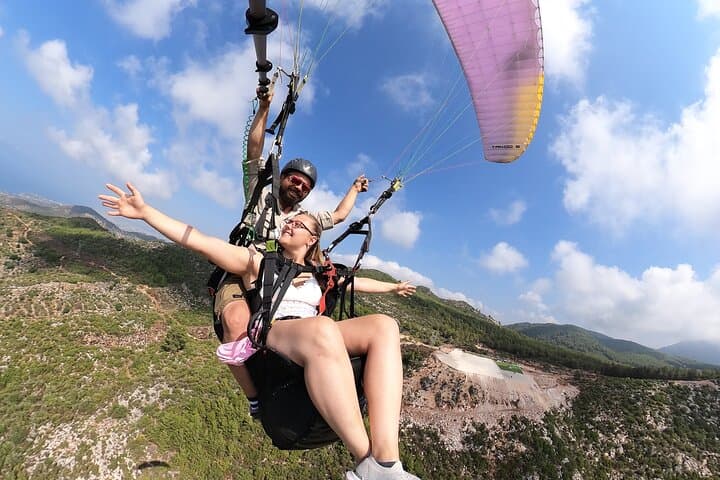 Paragliding Antalya & Side: Tandem Flights Over the Turkish Riviera
