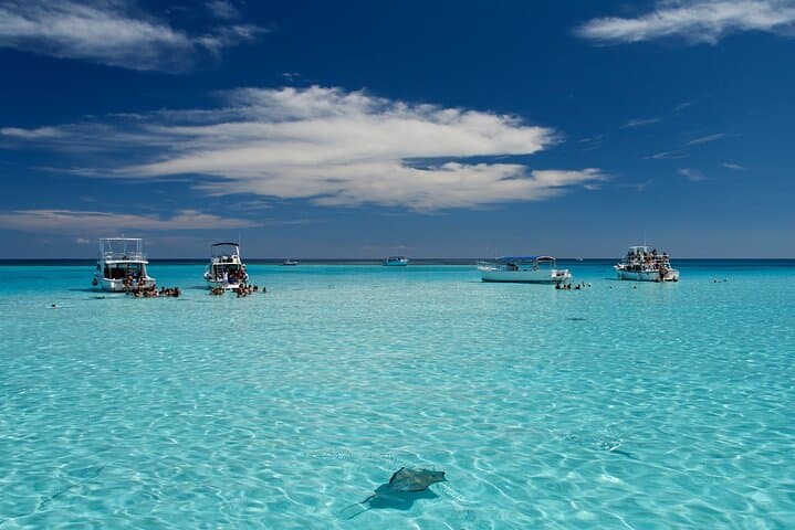 Grand Cayman 2-Stop Snorkeling & Stingray City Combo Adventure photo 6