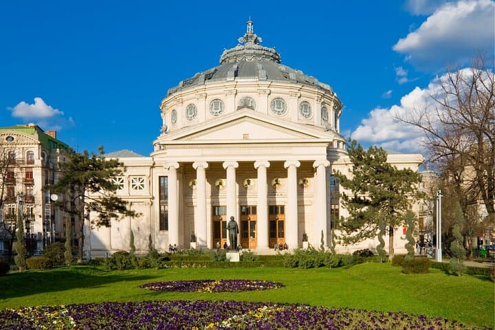 Bucharest Scavenger Hunt: Self-Guided Highlights Walking Tour photo 5