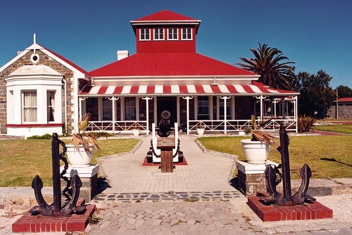Cape Town in a Day: Robben Island, Bo-Kaap & Table Mountain Private Tour Guide photo 5