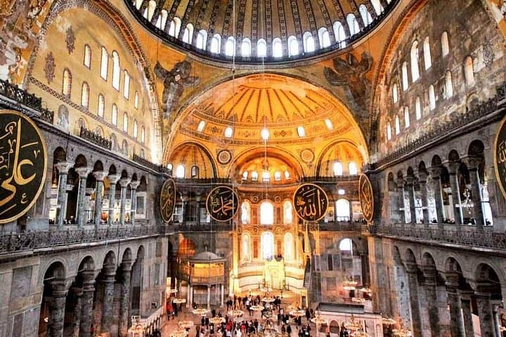 Walk Sultanahmet: Private Old City Tour of Hagia Sophia, Topkapi & Grand Bazaar photo 3