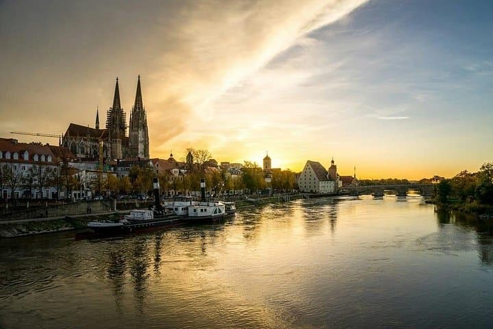 Private Photoshoot in Regensburg – Capture Historic Streets & Danube Light