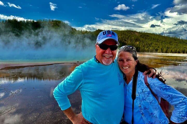 Yellowstone Lower Loop Day Tour from Cody: Old Faithful, Grand Canyon & Hot Springs photo 6