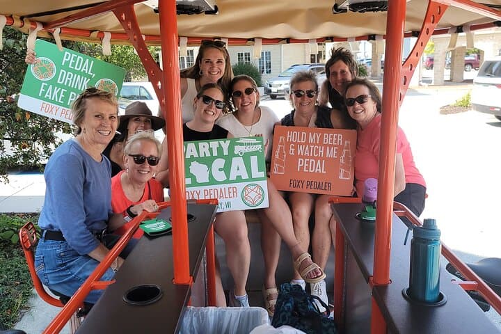 Sturgeon Bay Party Bike Tour: Pedal, Pub Stops & Local Eats photo 5
