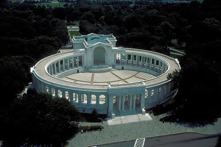 Private Arlington National Cemetery Tour — JFK, Tomb of the Unknowns & Memorials (English/Portuguese) photo 3