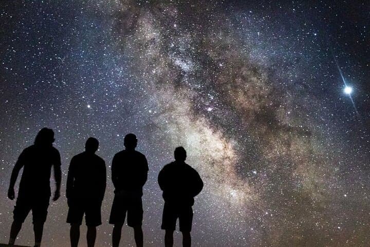 Canmore Night Adventure: Stargazing & Aurora Chasing in the Canadian Rockies photo 2