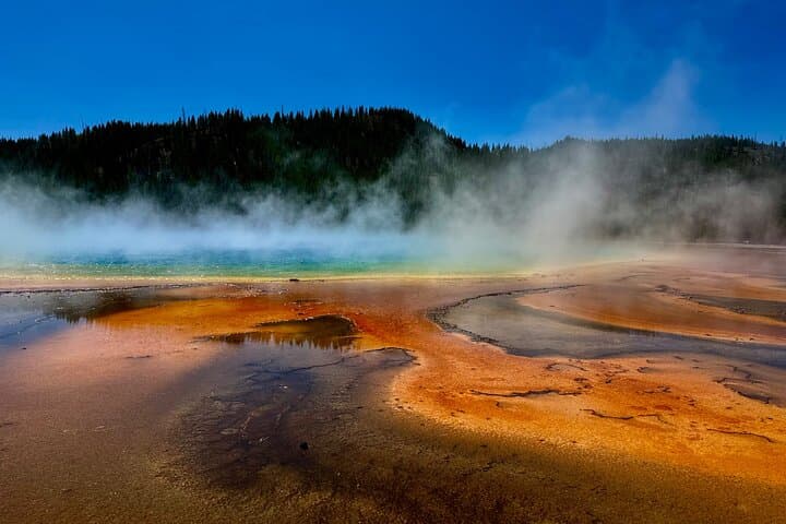 Private Full‑Day Yellowstone Lower Loop 'The Volcano' Tour — Old Faithful, Grand Canyon & Geysers photo 6