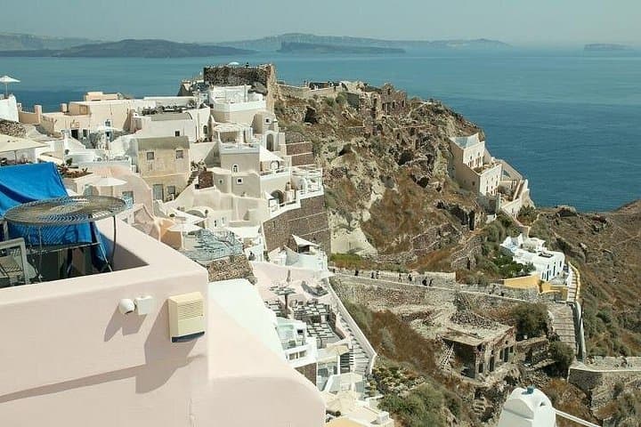 Self-Guided Audio Tour of Santorini: Explore Fira, Oia & Akrotiri at Your Pace photo 3