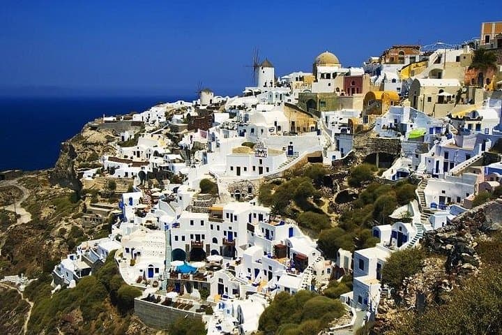 Self-Guided Audio Tour of Santorini: Explore Fira, Oia & Akrotiri at Your Pace