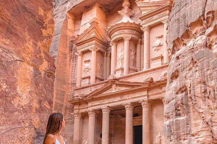 Two-Day Petra and Wadi Rum Private Guided Tour — Explore Jordan’s Rose-Red City and Desert