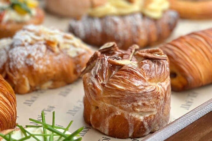 Notting Hill Bakery Tour: A Hands-On Pastry Walk Along Portobello Road photo 4