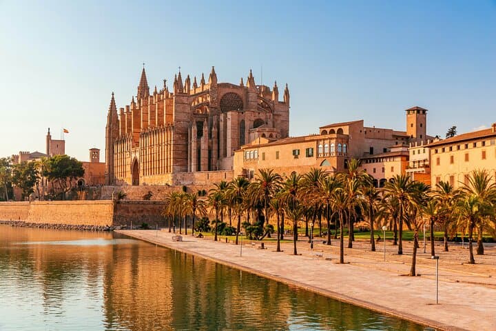 Palma de Mallorca 6-Hour Private Port Tour to Valldemossa & Deià