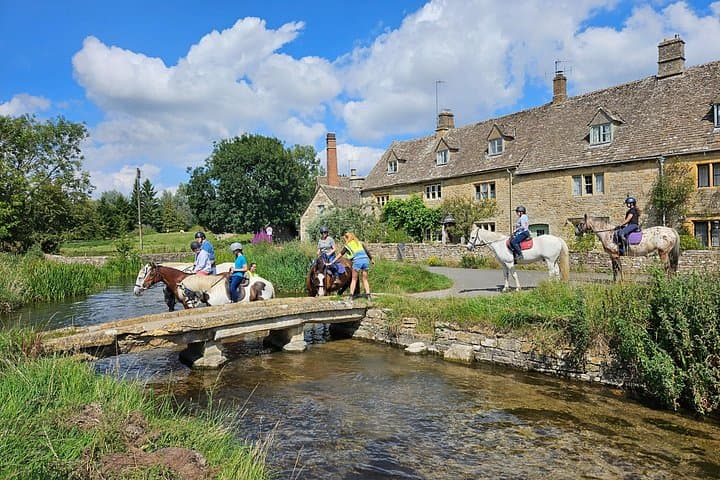 Cotswolds Private Day Tour from Winchester — Bibury, Stow-on-the-Wold & Burford