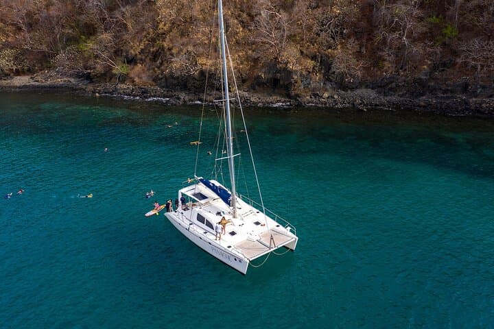 Playa Flamingo Morning Catamaran: 4‑Hour Snorkel, Kayak & Paddleboard Tour photo 4
