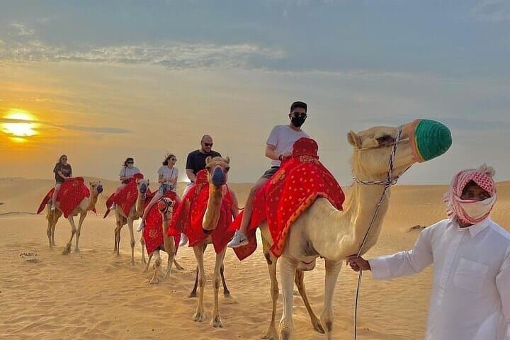 Qatar Private Desert Safari: 4-Hour Sunrise Dune Bashing & Sandboarding photo 2