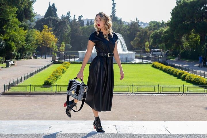 Private Athens Photo Session: Syntagma, National Garden & Zappeion in 1 Hour photo 2