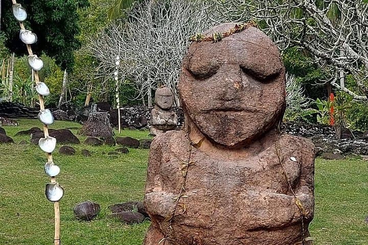Tahiti West Coast Private 4-Hour Cultural Tour with Lydia