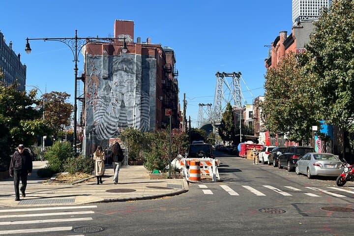 Williamsburg Walking Tour: History, Hipsters, Hasids & Hops in Brooklyn photo 4