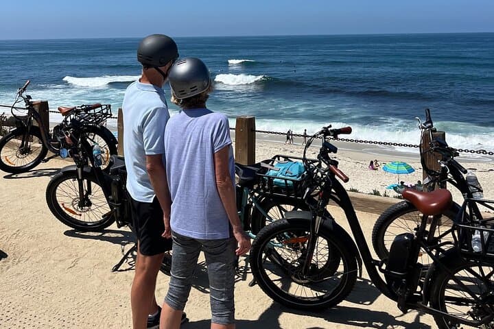 Experience La Jolla’s Stunning Coastline on an Electric Bike Tour