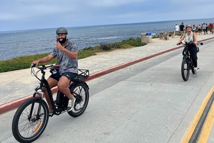 Experience La Jolla’s Stunning Coastline on an Electric Bike Tour photo 3