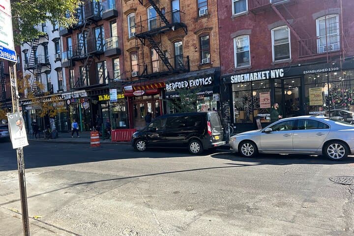 Williamsburg Walking Tour: History, Hipsters, Hasids & Hops in Brooklyn photo 6