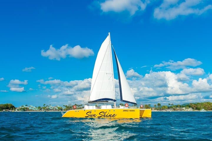 Clothing-Optional Catamaran Cruise in Negril: Couples-Only Snorkel, Caves & Sunset photo 4