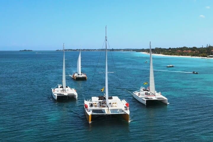 Negril Sunset Party Catamaran: Snorkel, Rick's Cafe & 7-Mile Beach Cruise photo 6