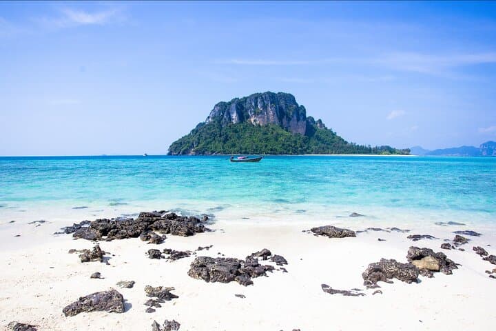 Krabi Four-Island Speedboat Tour: Phra Nang, Chicken, Tup & Poda photo 2