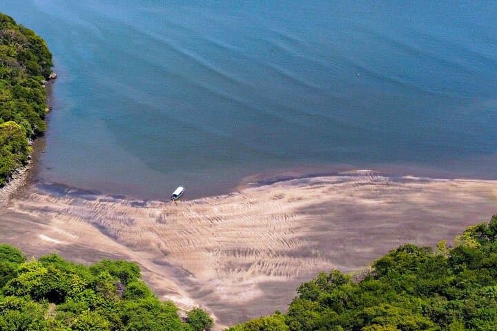 Gulf of Fonseca Island-Hopping Day Cruise to Meanguera, Zacatillo & Conchagüita photo 2