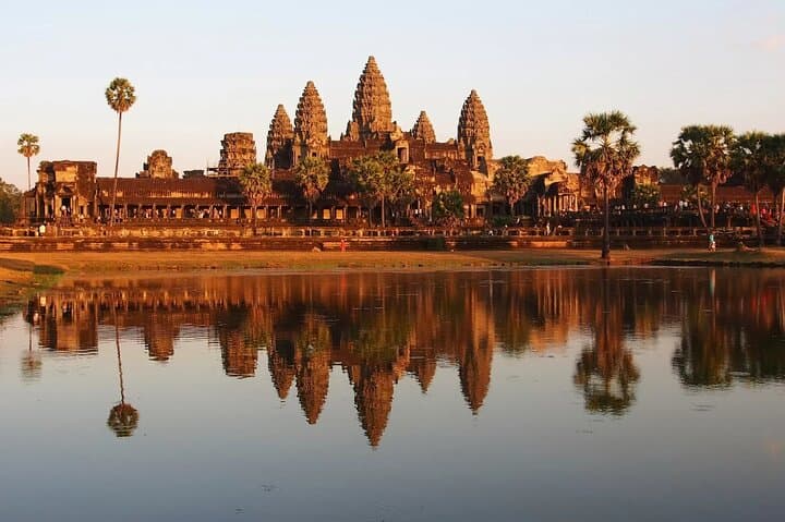 Two-Day Angkor Wat: Big & Small Circuits with Banteay Srei Sunrise photo 4