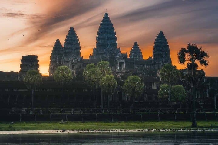 Two-Day Angkor Wat: Big & Small Circuits with Banteay Srei Sunrise photo 6