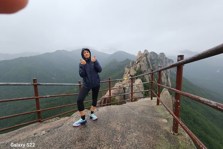 2-Day Seoraksan Hike: Ulsanbawi, Waterfalls & Naksansa Temple