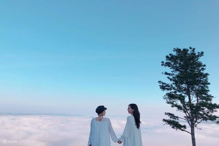 Da Lat Cloud Hunting: Sunrise Sea of Clouds and Cau Dat Tea Hills photo 2
