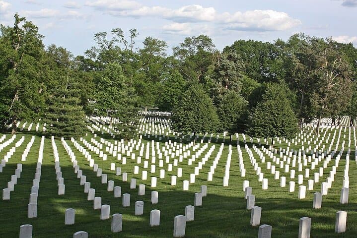Private Arlington National Cemetery Tour — JFK, Tomb of the Unknowns & Memorials (English/Portuguese) photo 6
