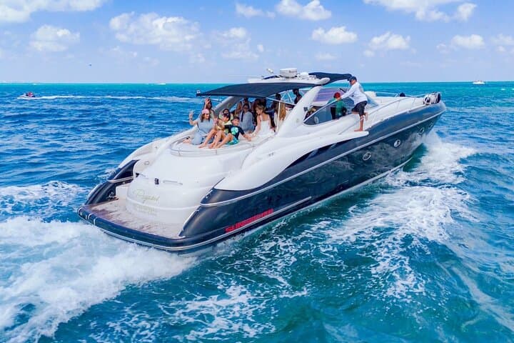 Private Sunseeker 60 Yacht Charter in Cancun — Isla Mujeres & Snorkel Options photo 4