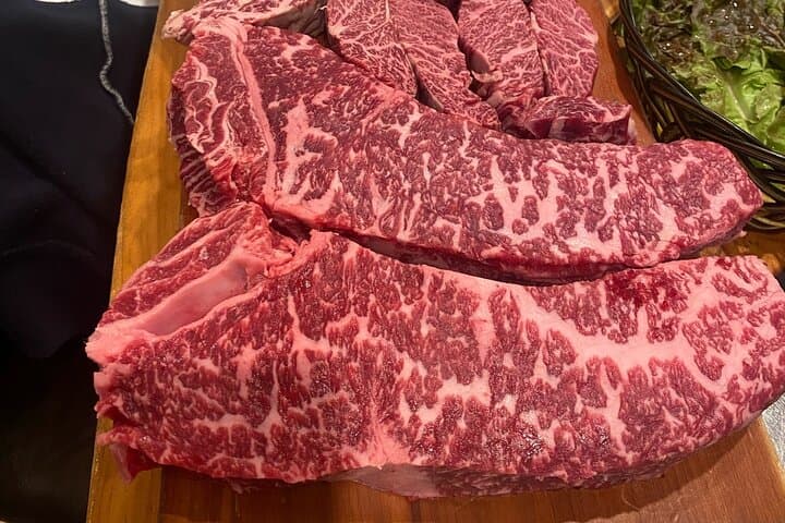 Majang Meat Market Tour & Premium Hanwoo BBQ in Seoul photo 4