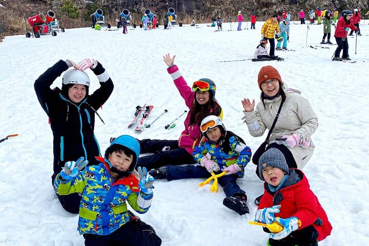 Eden Valley Ski Day from Busan — Beginner Slopes, Lessons & Sledding photo 3