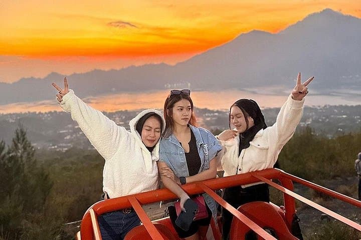 Mount Batur Sunrise Jeep Tour: Black Lava, Pine Forest & Tirta Empul photo 4