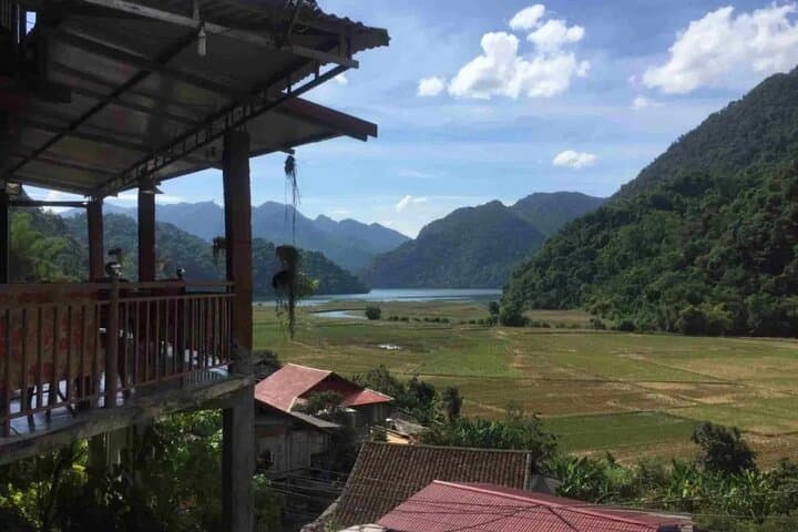 Ba Be Lake 2-Day Boat & Motorbike Tour from Cao Bang