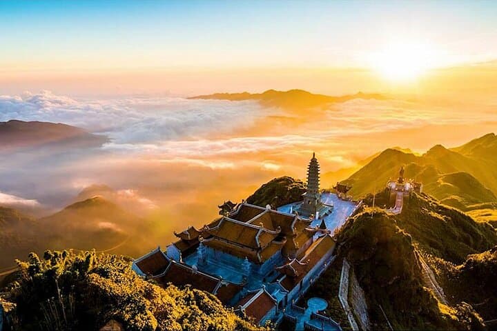 Overnight Sapa Trek from Hanoi — 2-Day Sleeper Bus & Hotel Trekking Tour photo 5