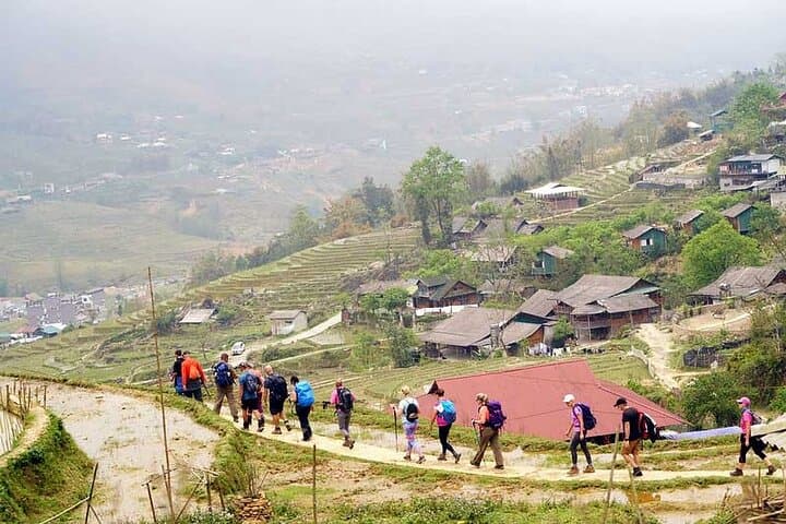 Overnight Sapa Trek from Hanoi — 2-Day Sleeper Bus & Hotel Trekking Tour photo 2