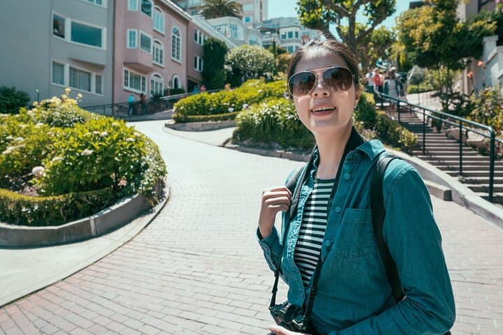 San Francisco Downtown Walking Tour with Bay Cruise — 3-Hour Guided Experience photo 2