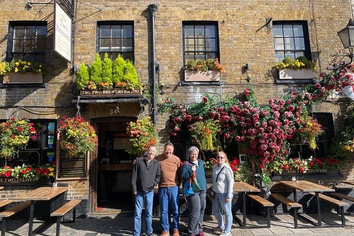 Private Windsor Walking Tour with Local Guide — Windsor Castle, Eton & Thames photo 5